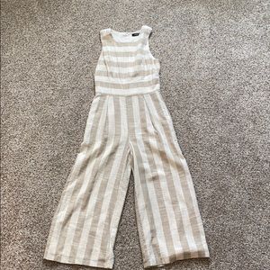 Wide leg jumpsuit size small